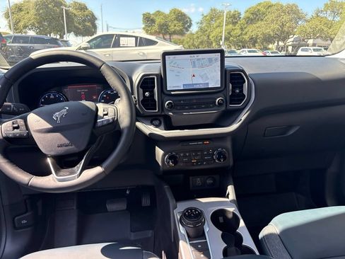 Used 2024 Ford Bronco Sport Outer Banks w/ Tech Package AWD/4WD image 18