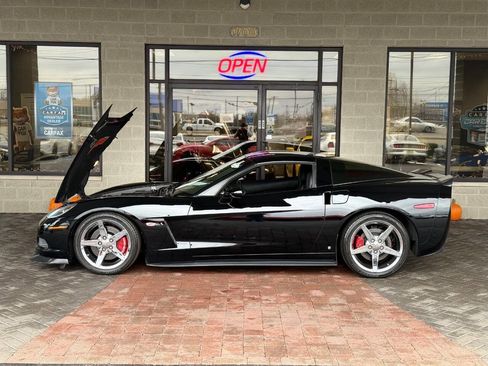 Used 2007 Chevrolet Corvette Coupe w/ Preferred Equipment Group image 45