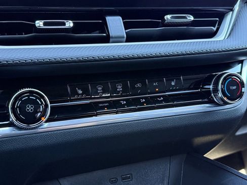 New 2026 Chevrolet Equinox LT image 16