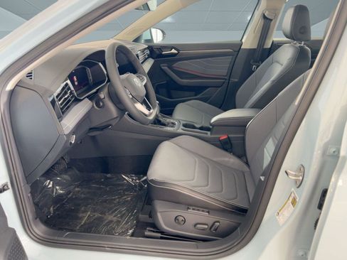 New 2026 Volkswagen Jetta SEL image 5