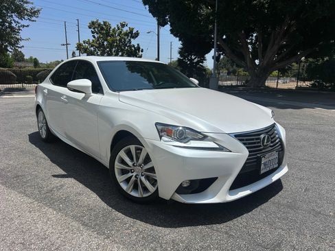 Used 2016 Lexus IS 200t RWD image 1