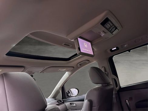 Used 2016 Honda Odyssey Touring image 34