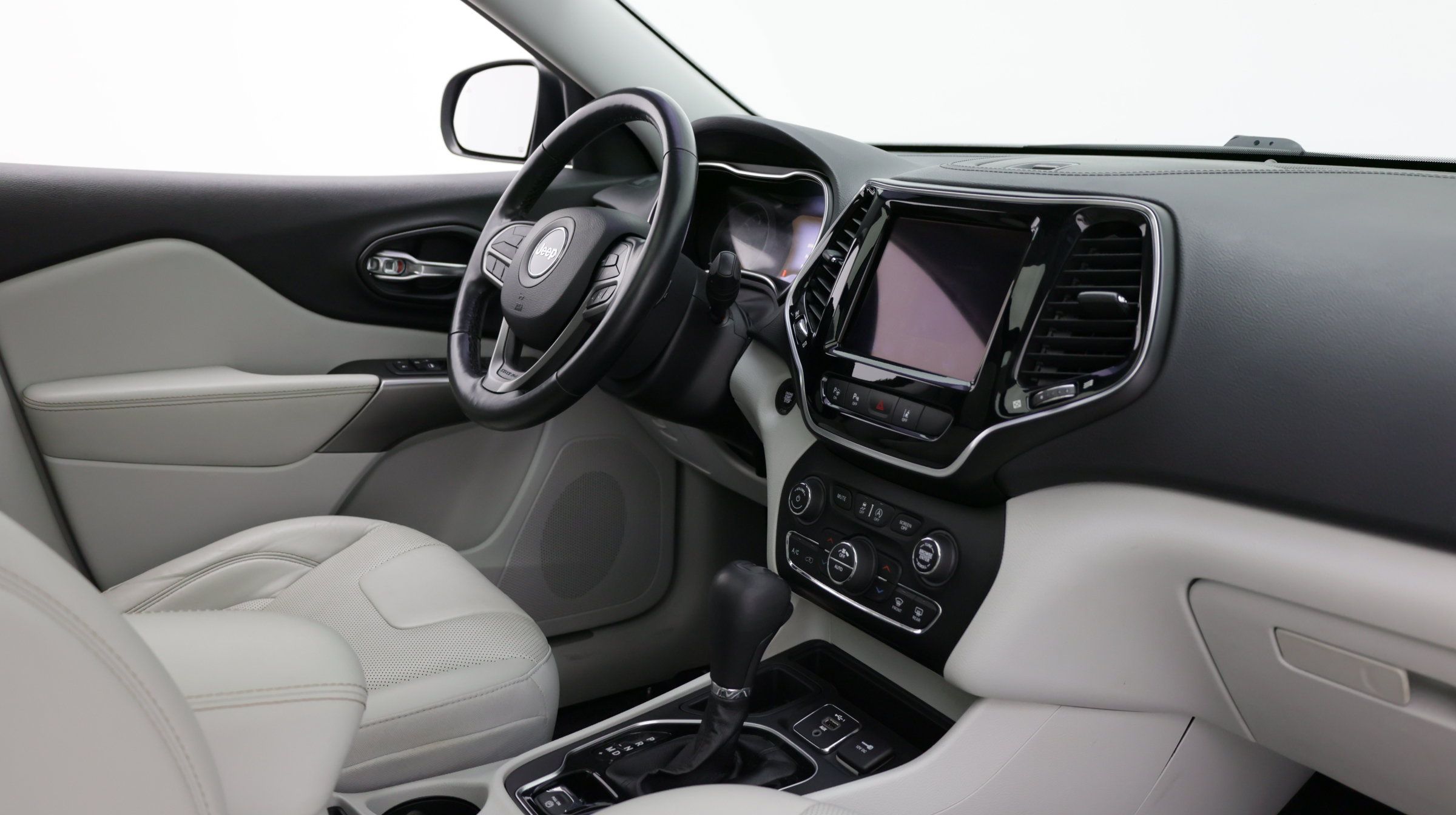 Used 2021 Jeep Cherokee Limited FWD image 37