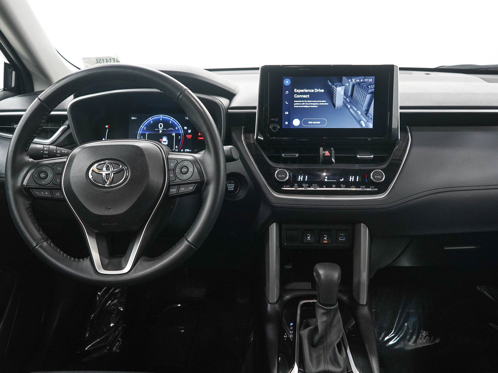 Used 2024 Toyota Corolla Cross XLE w/ Convenience Package AWD/4WD image 16