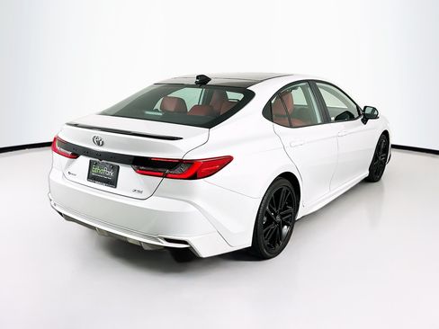 Used 2025 Toyota Camry XSE FWD image 9