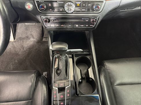 Used 2018 Kia Cadenza Technology image 27