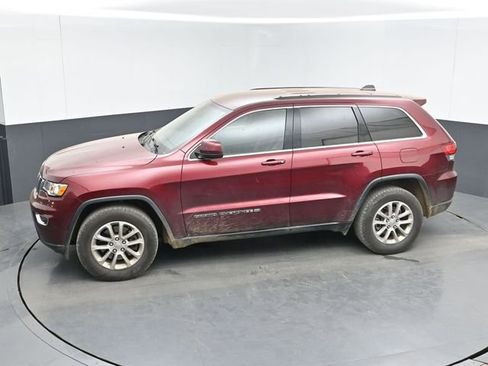 Used 2022 Jeep Grand Cherokee Laredo X image 20