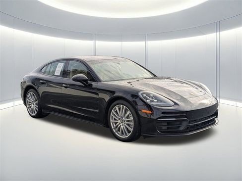 Used 2021 Porsche Panamera 4 image 4
