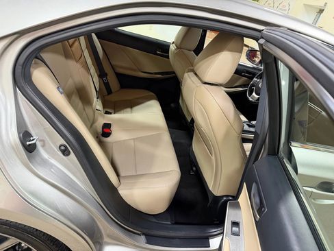 Used 2020 Lexus IS 300 F Sport image 33