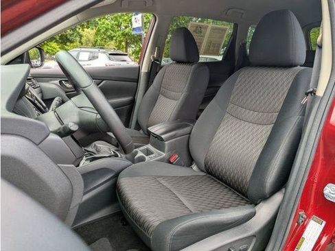 Used 2018 Nissan Rogue SV AWD/4WD image 62