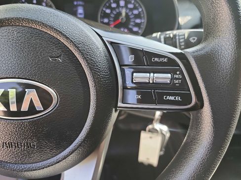 Used 2021 Kia Forte LXS FWD image 21