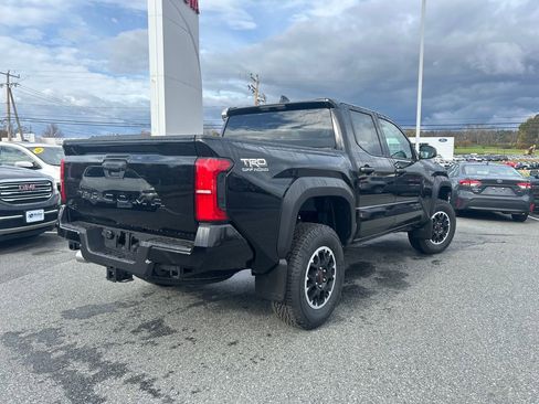 New 2025 Toyota Tacoma TRD Off-Road image 5