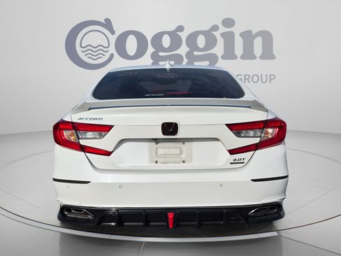 Used 2019 Honda Accord Touring image 5