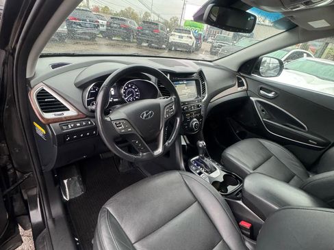 Used 2018 Hyundai Santa Fe AWD w/ SE Ultimate Tech Package 03 image 10