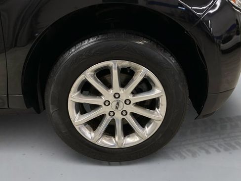 Used 2014 Lincoln MKX AWD w/ Equipment Group 101A image 16