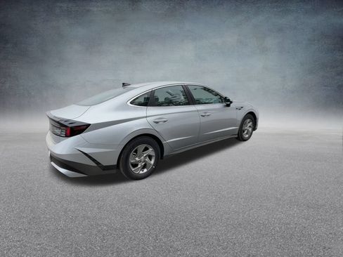 Used 2026 Hyundai Sonata SE FWD image 25