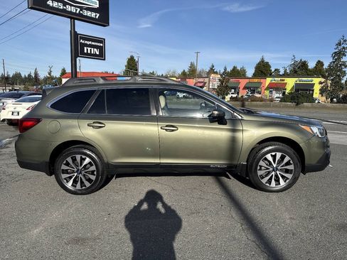 Used 2016 Subaru Outback 2.5i Limited AWD/4WD image 12