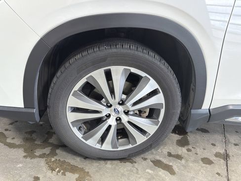 Used 2022 Subaru Ascent Limited w/ Technology Package AWD/4WD image 9