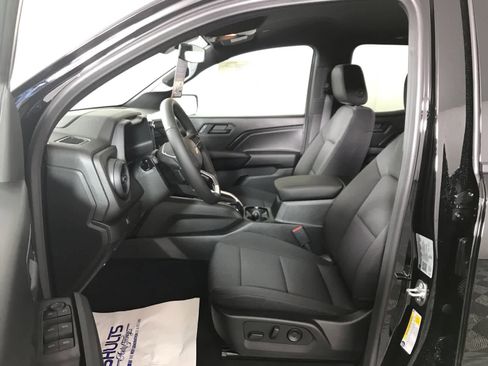 New 2026 Chevrolet Colorado W/T image 6