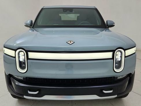 Used 2024 Rivian R1T Adventure image 13