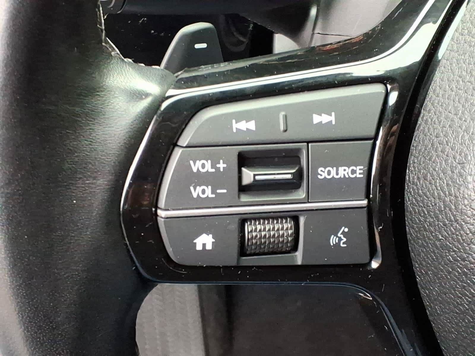 Used 2025 Honda Civic Sport image 17