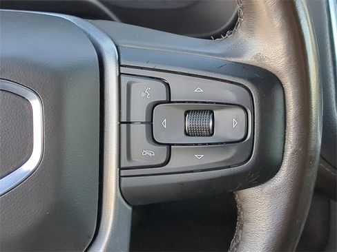 Used 2023 GMC Yukon SLT image 23