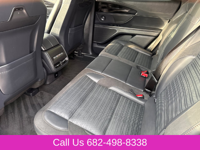 Used 2025 Lincoln Nautilus Reserve w/ Jet Appearance Package AWD/4WD image 17