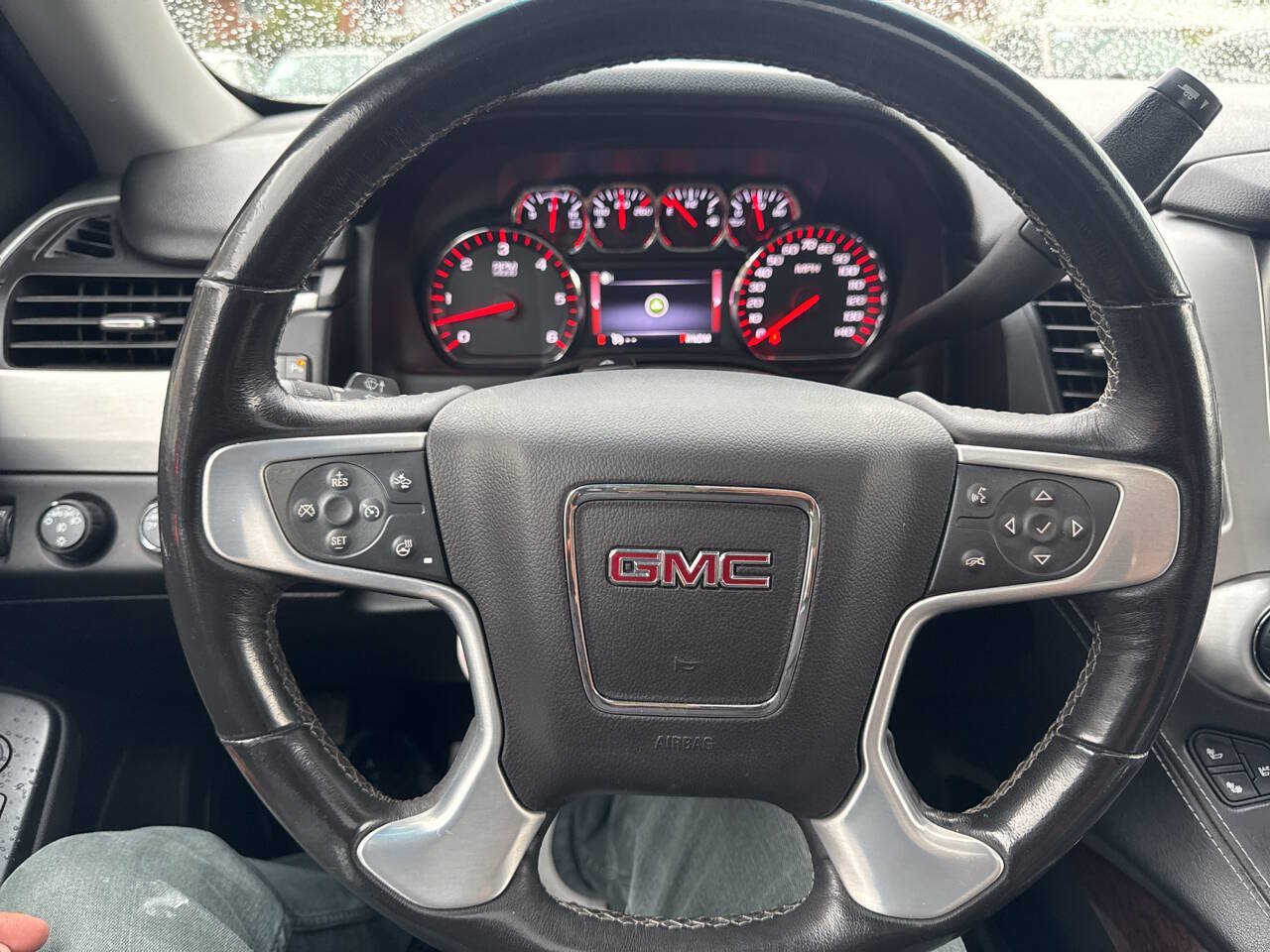 Used 2016 GMC Yukon XL SLT w/ Open Road Package AWD/4WD image 12