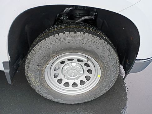 New 2026 Chevrolet Silverado 1500 W/T w/ WT Value Package image 19