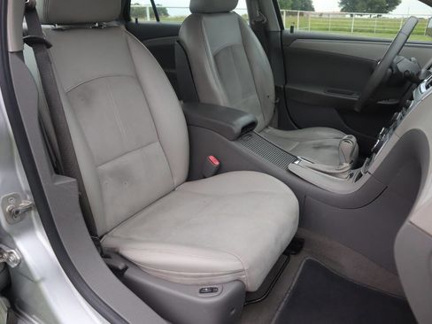 Used 2009 Chevrolet Malibu LT FWD image 6