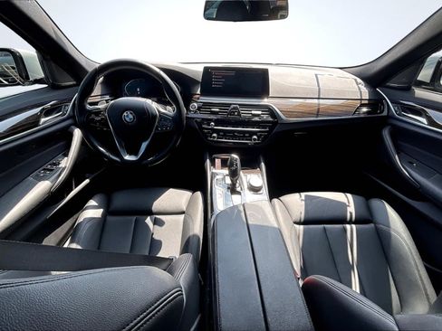 Used 2020 BMW 530i w/ Convenience Package image 16