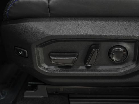Used 2024 Toyota Tundra Platinum w/ TRD Off-Road Package AWD/4WD image 25