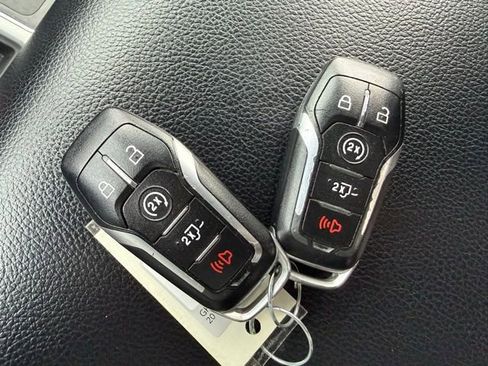 Used 2016 Ford F150 Lariat w/ Equipment Group 502A Luxury image 17