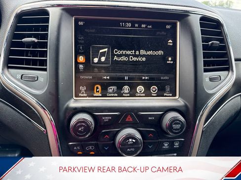 Used 2017 Jeep Grand Cherokee Limited AWD/4WD image 11