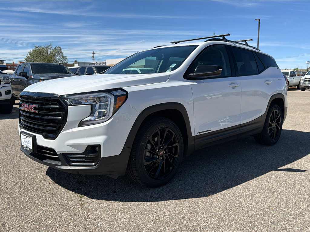 Used 2024 GMC Terrain SLT w/ Elevation Edition AWD/4WD image 35