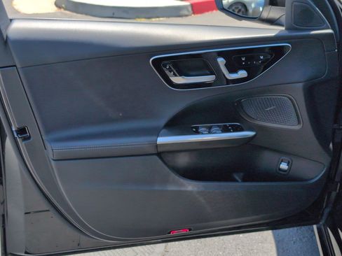 Used 2025 Mercedes-Benz C 300 Sedan image 14