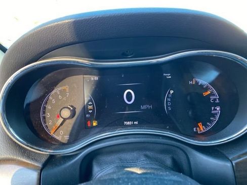 Used 2015 Jeep Grand Cherokee Limited w/ Trailer Tow Group IV image 23