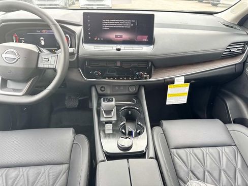 New 2026 Nissan Rogue Platinum image 20