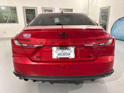 Used 2025 Toyota Camry SE w/ Multimedia Upgrade Package FWD image 8