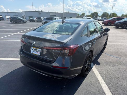 Used 2025 Honda Civic Sport image 6