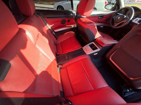 Used 2007 BMW 328i Convertible image 3