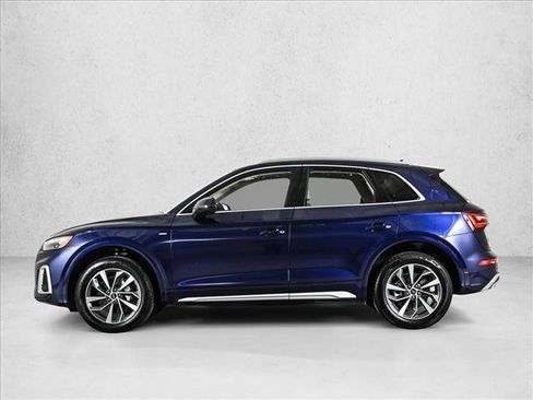 Certified 2025 Audi Q5 2.0T Premium Plus w/ Premium Plus Package image 9