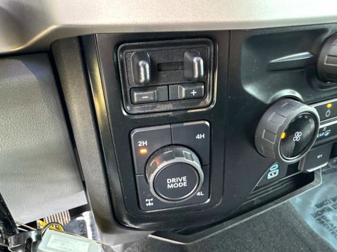 Used 2023 Ford F350 XLT w/ FX4 Off-Road Package image 28
