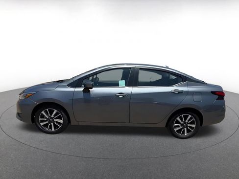 Used 2025 Nissan Versa SV FWD image 9
