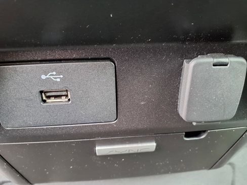 Used 2018 Ford F150 XLT w/ Max Trailer Tow Package image 15