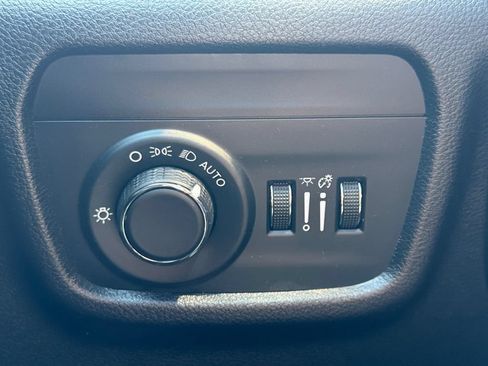 Certified 2023 Jeep Grand Cherokee L Altitude AWD/4WD image 33