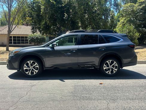 Used 2020 Subaru Outback Limited AWD/4WD image 4