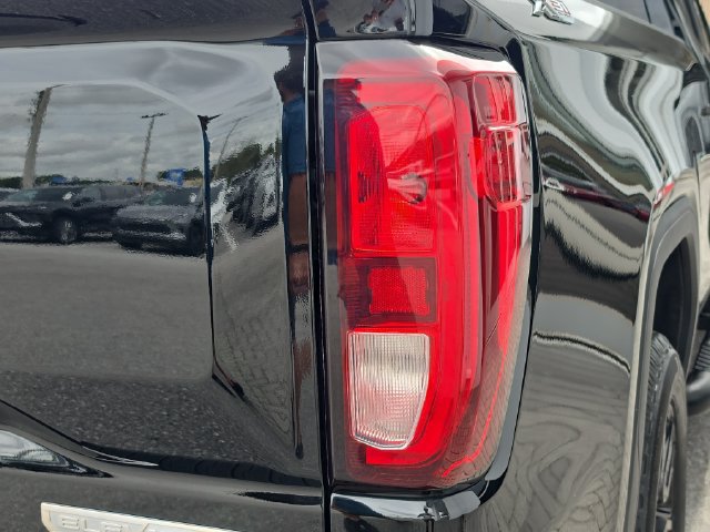 Certified 2020 GMC Sierra 1500 Elevation w/ Elevation Value Package AWD/4WD image 8