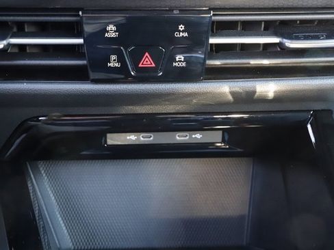 Used 2023 Volkswagen GTI Autobahn image 31