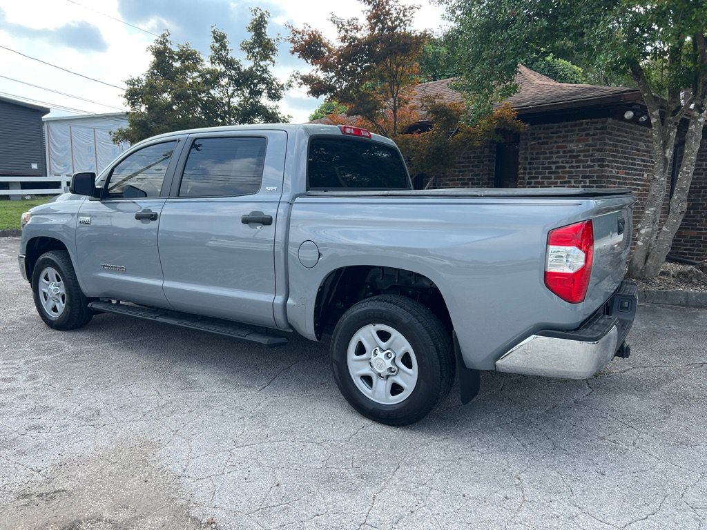 Used 2018 Toyota Tundra SR5 w/ SR5 Upgrade Package AWD/4WD image 2